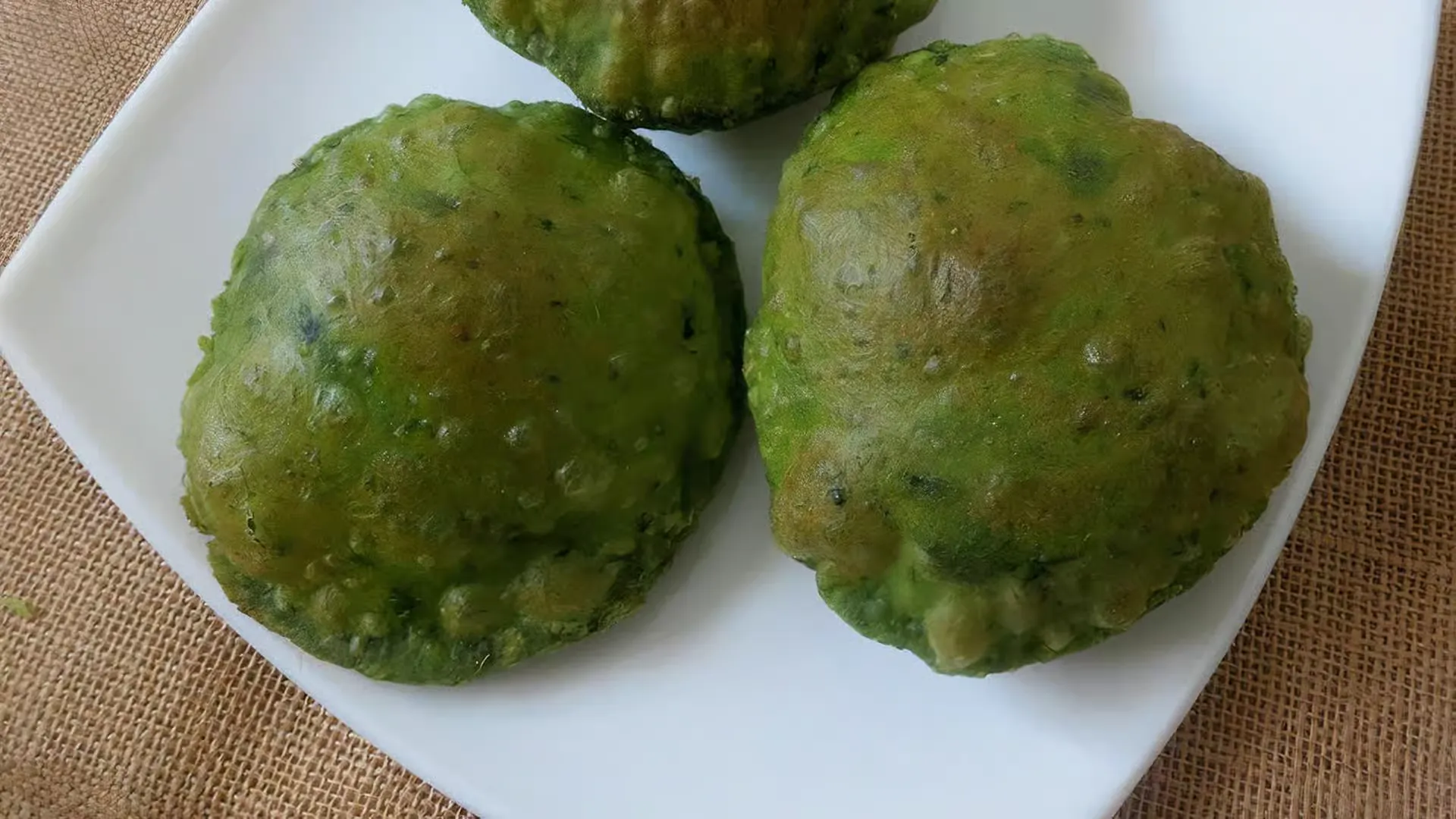  Spinach Poori 2 pc 